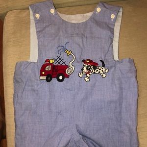 Reversible Jon Jon fire truck & dog, snow men too